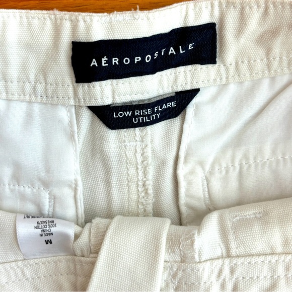 Aeropostale Low Rise Jeans - Picture 2 of 2